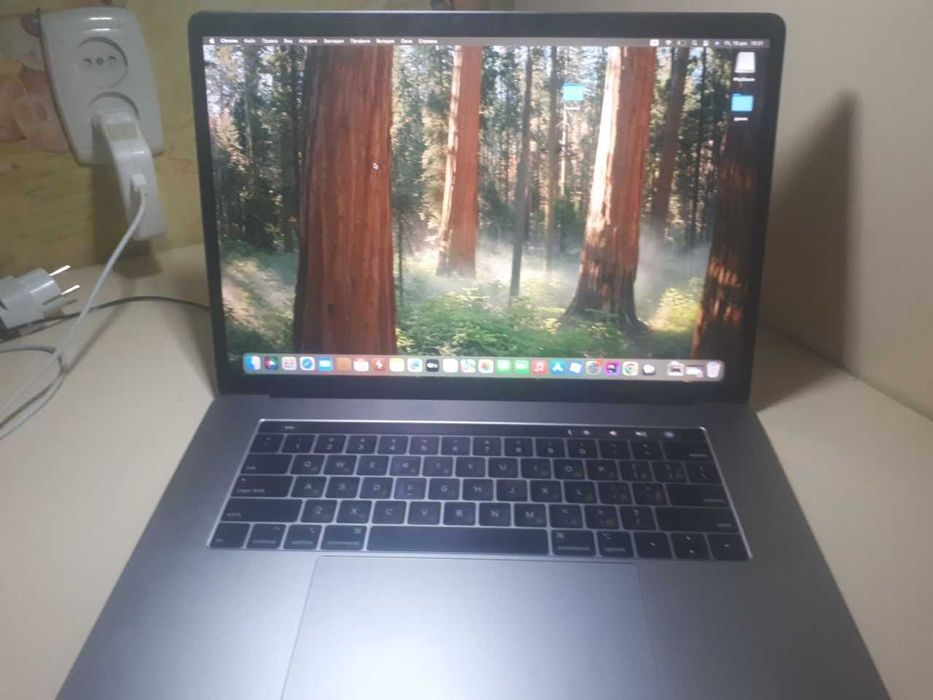 Ноутбук MacBook Pro 2019, I9, 32GB ram, 512 SSD, RX560, бат 345 циклов
