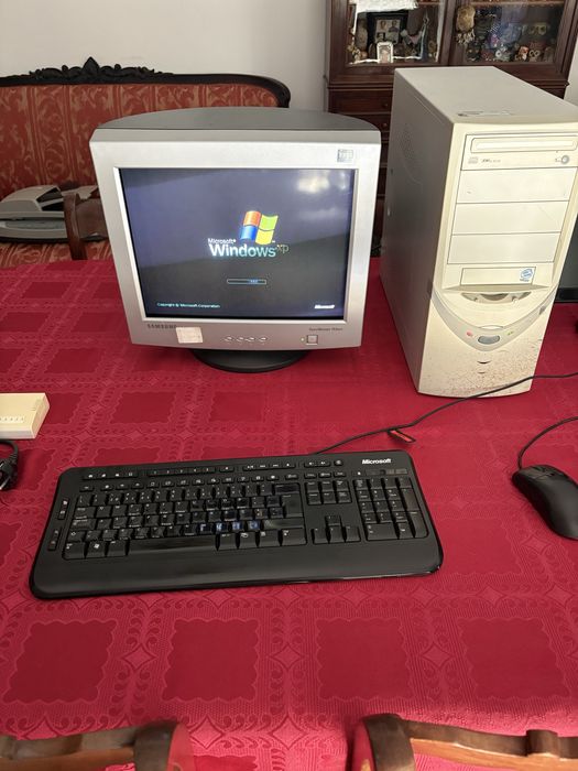 Conjunto 2 computadores + scanner
