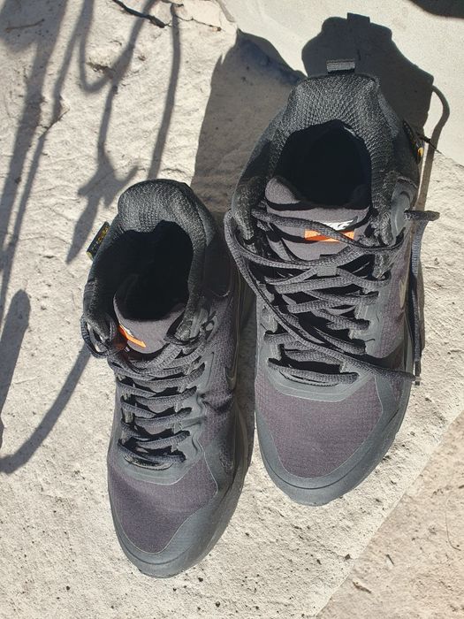 Продам кросівки Nike Zoom Structure 37x Gore-Tex Black