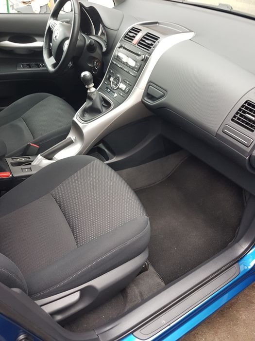 Продам  Toyota Auris