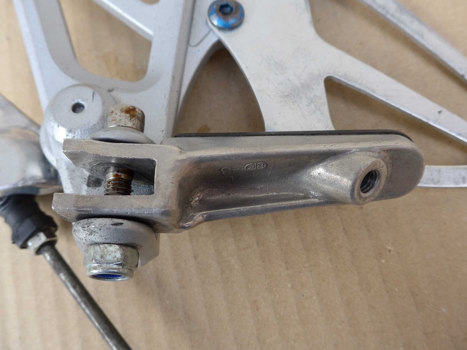 Honda CBR 600 f4/f4i SET lewy kierowcy + dźwignia zmiany biegow