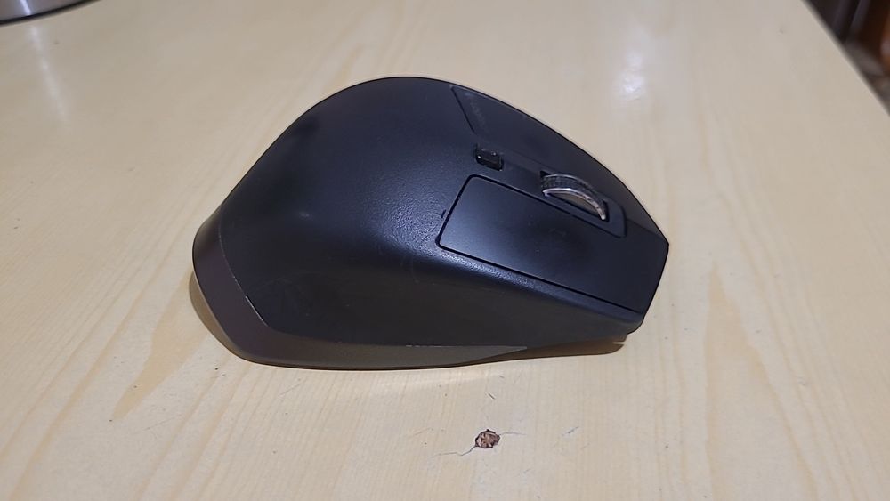 Myszka CICHA  bluetooth Logitech MX master (SILENT MODE)