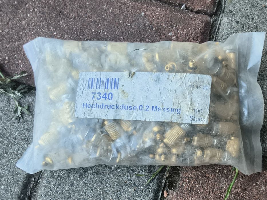 Dysze zamgławiające Lubing 7340 0,2mm (100 sztuk)
