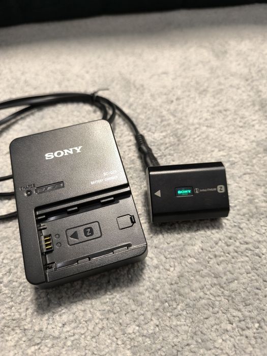 Bateria akumulator Sony NP-FZ100 i ładowarka BC-QZ1