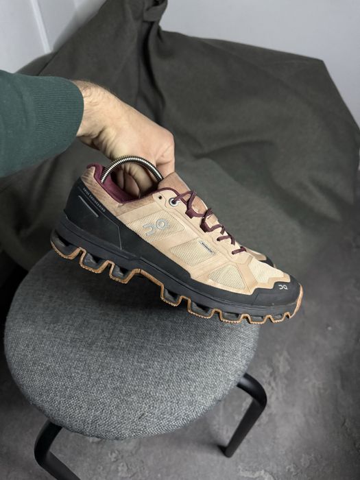 Кросівки ON RUNNING CLOUDVENTURE WATERPROOF 39 24.5 кроссовки он бігові