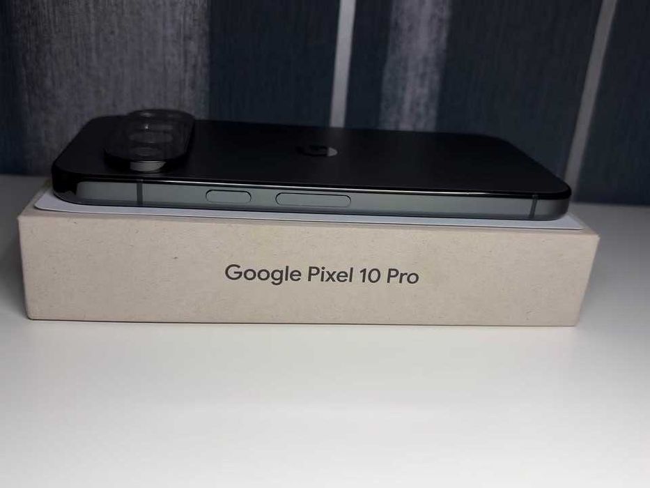 Google Pixel 10 Pro 128 GB, czarny bardzo mało użytkowany