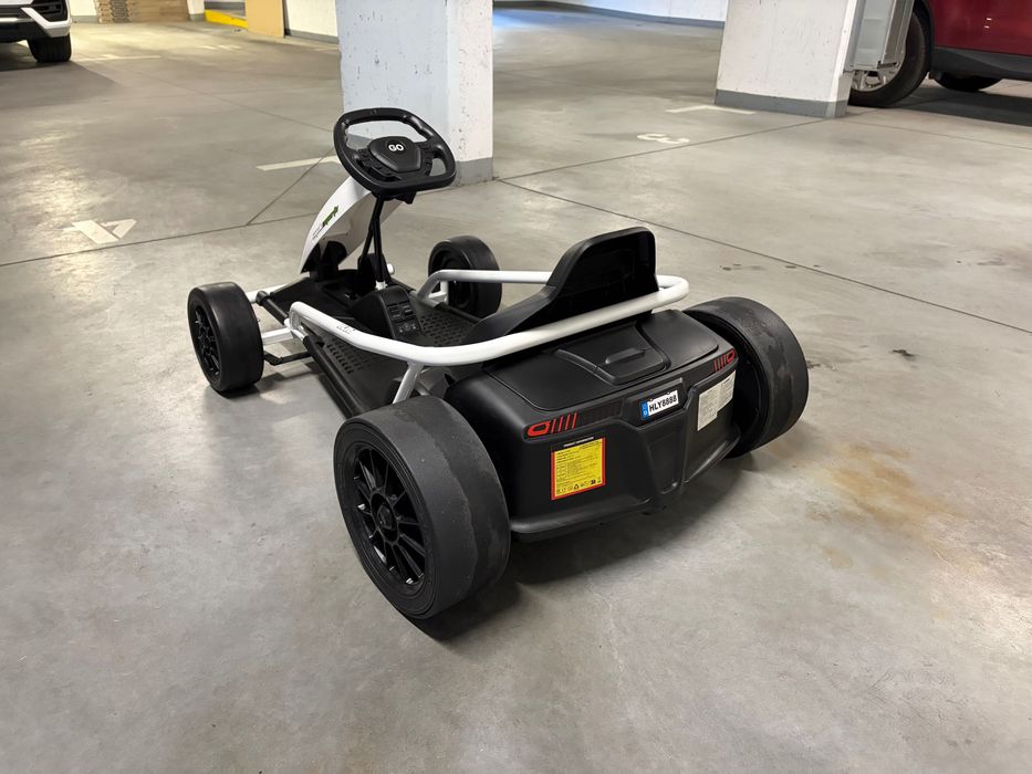 Gokart elektryczny dla dzieci, Drift Kart, 2x300W, biały