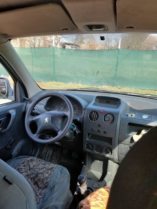 Продам Пежо Партнер.
