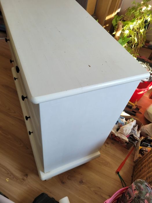 Biała komoda drewniana REZERWACJA