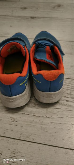 Adidasy Nike dla chlopca roz 33