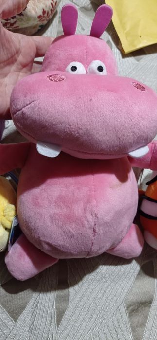 Vários peluches fofinhos