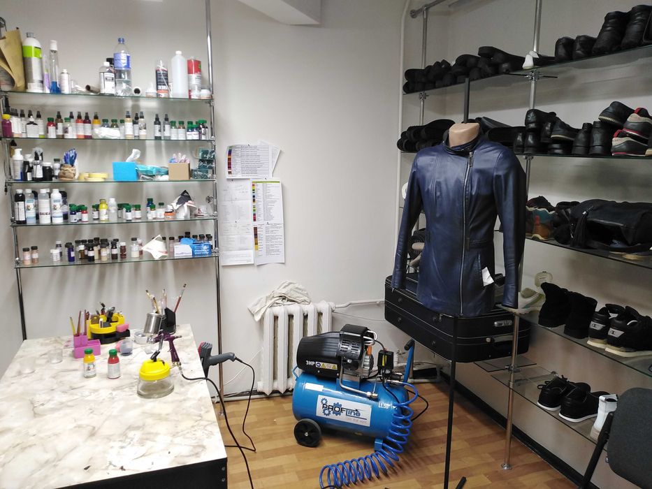 РЕМОНТ СУМОК. ФАРБУВАННЯ -Взуття .сумок. шкіряного ОДЯГУ  .Полтава