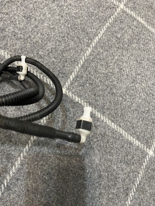 Трубка омывателя лобового стекла ауди А8