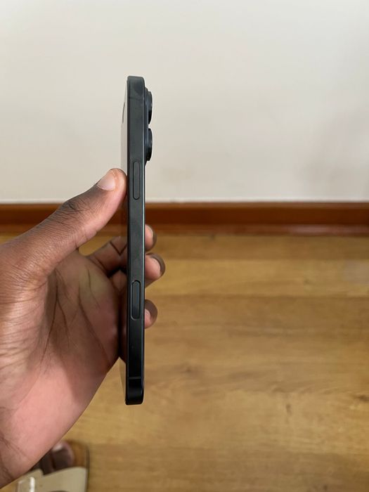 iPhone 16 Pro Max 256GB Preto – Como Novo