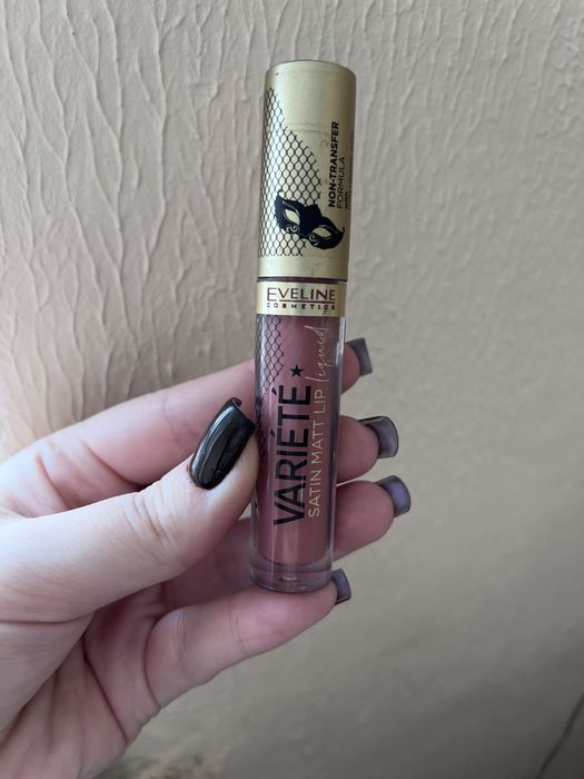 Румяна makeup revolution помада evelin