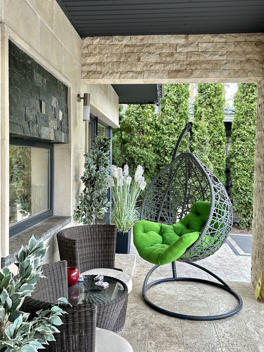 Крутий одноповерховий будинок з ремонтом, меблями та технікою. Ліс.