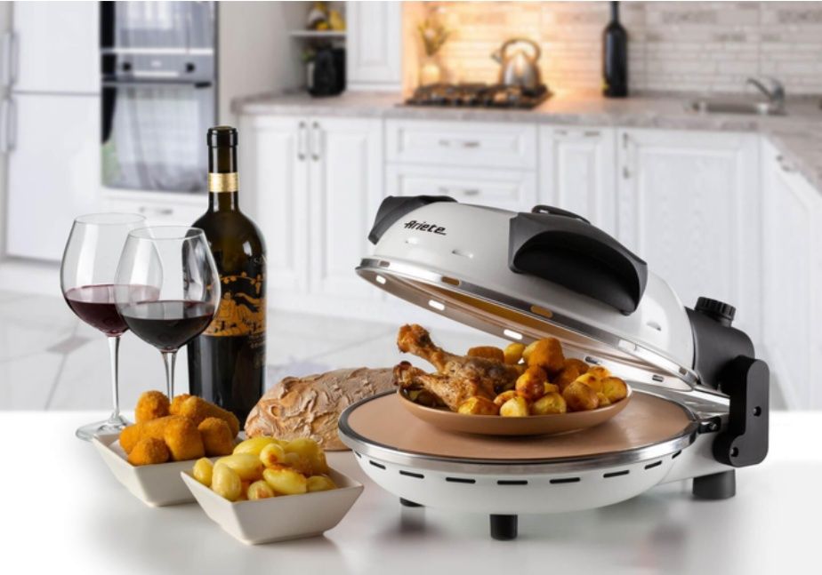 Електрична кам'яна  піч для піци Ariete.