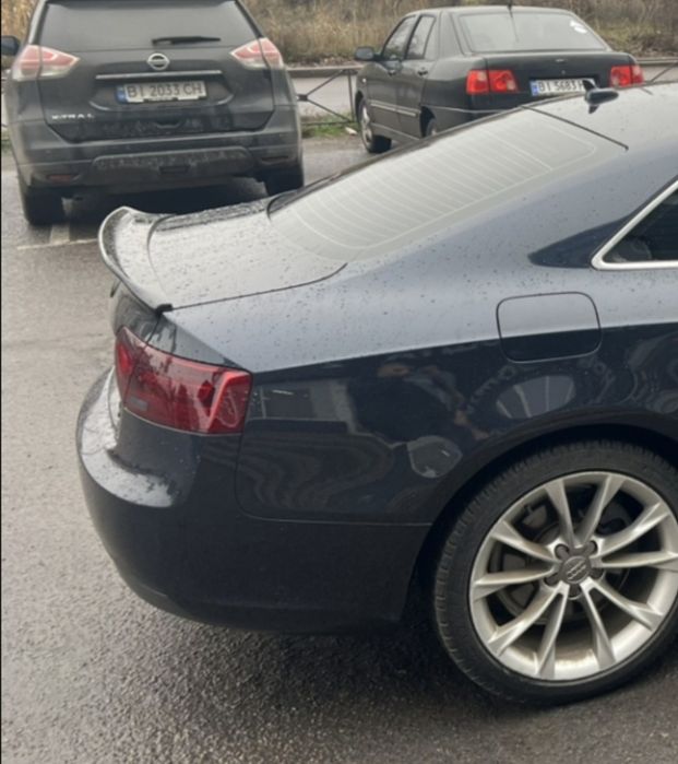 Спойлер на Audi A5 8Т 2007-2016 Coupe стиль Сaractere чорний глянець