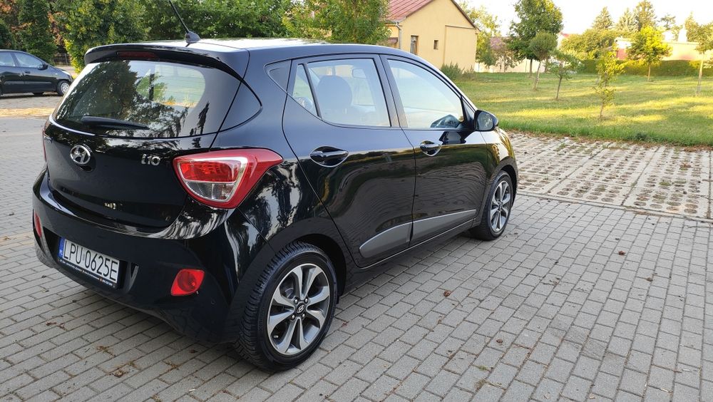 Hyundai i10 2014 1.0 FIFA World Cup Edition