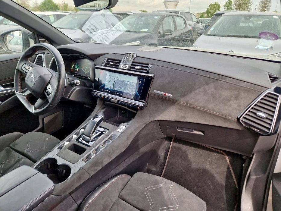 DS DS7 Crossback E-Tense Performance Line EAT8