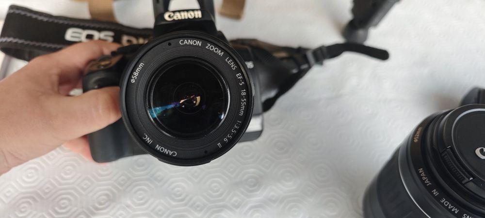 Máquina Fotográfica Canon EOS 400D + Objetiva + mala + pack baterias