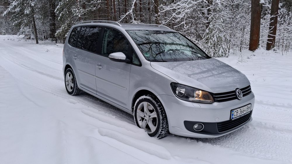 Продам wv  Touran 2.0 TDI  2011 року .