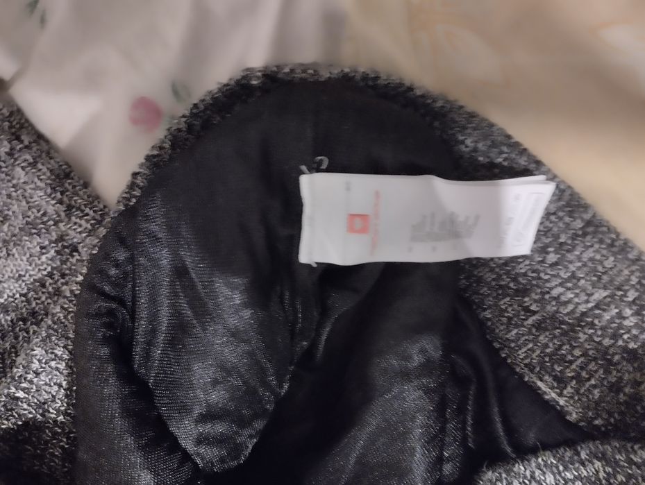 Продам светер Strauss