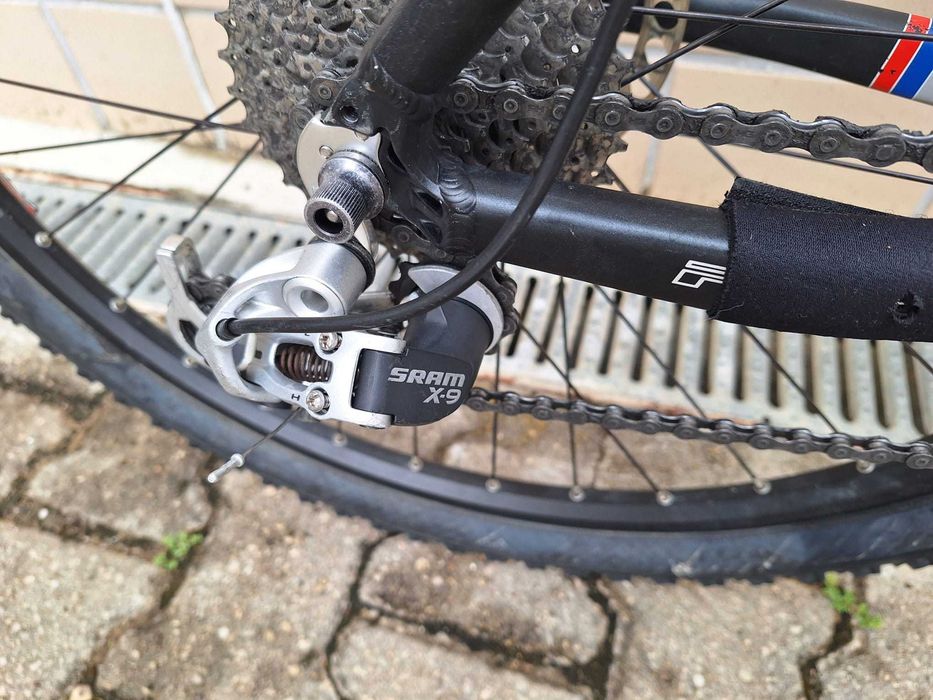 Bicicleta Cube Reaction Race