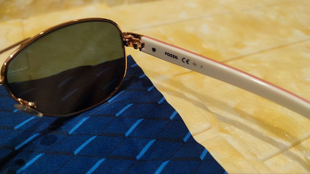 Fossil окуляри жіночі