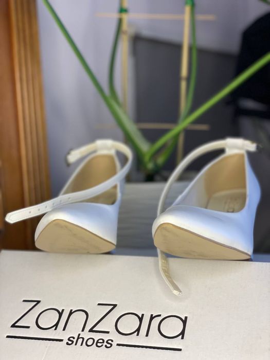 Весільні туфлі для нареченої