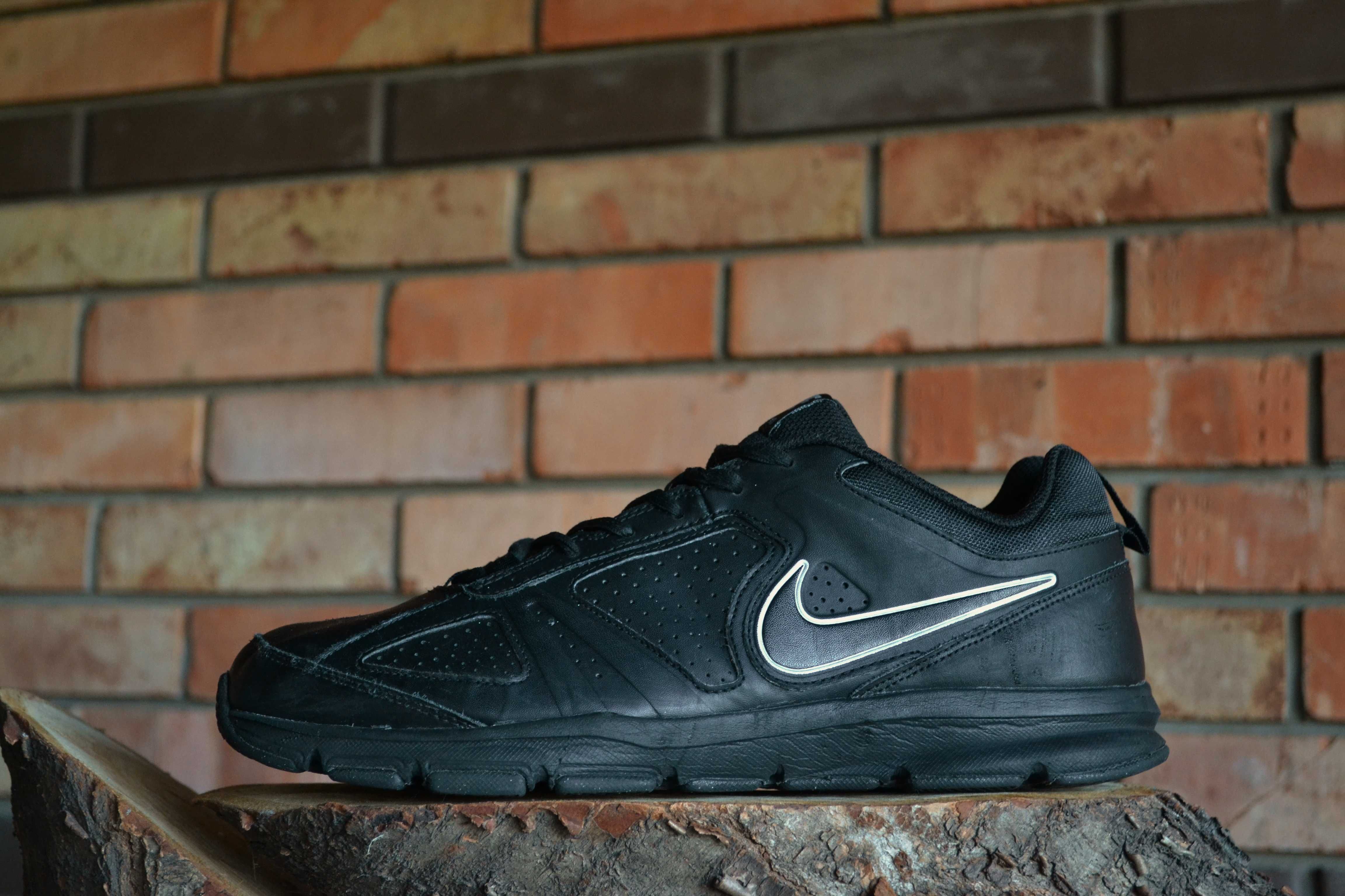 NIke T lite XL 45 29 750 Olx