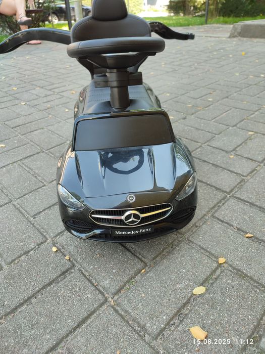 Samochód dla dziecka Mercedes