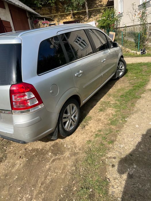 Продам Opel Zafira