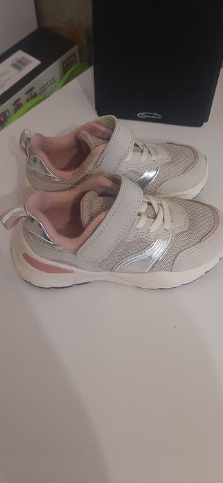 Кросівки б/у Zara. 25р-15.6см. Ціна 300грн.