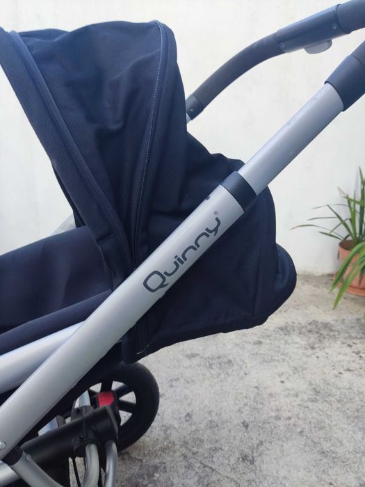 Carrinho de bebé Quinny