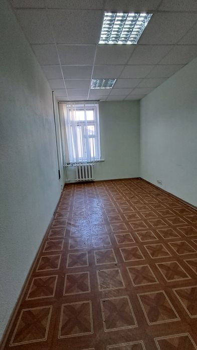Без комиссии Центр офис рядом метро Театральная ул.Богдана Хмельницкого ЦУМ