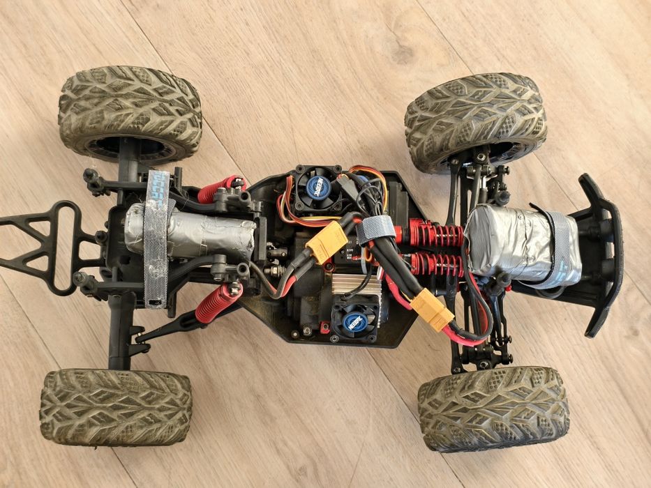 Samochód zdalnie sterowany RC X-King 1:12