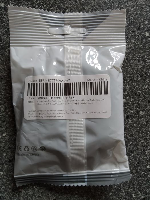 Чохол для навушників Apple AirPods Pro