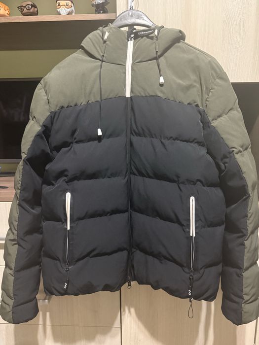 Куртка пуховик ARMANI EA7 , розмір S