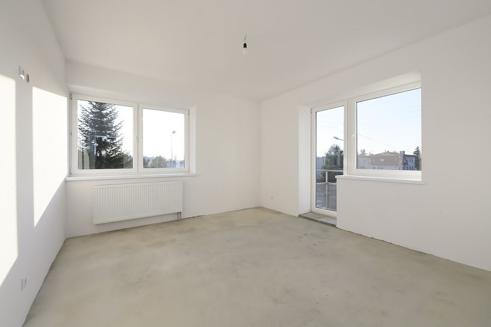 Szpachlowanie ,Malowanie maszynowe agregatem natryskowo, wykończenia