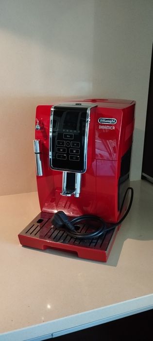 Delonghi Dinamica com ecrã tátil