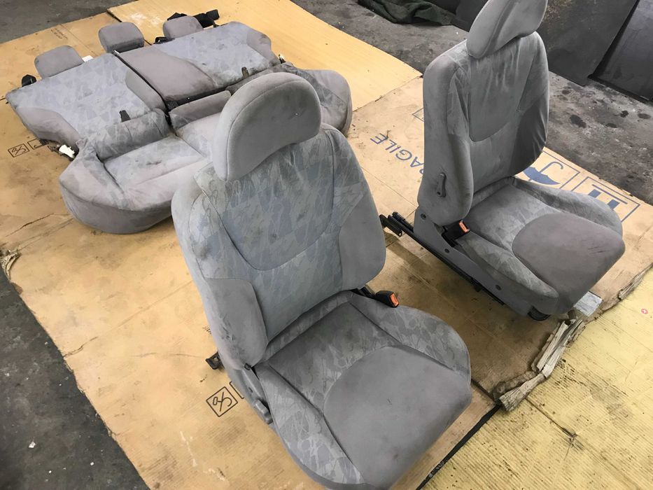 Запчастини салону Комплект накладка Nissan Primera P11 розборка