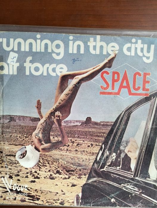 Single Space - Running in The City'