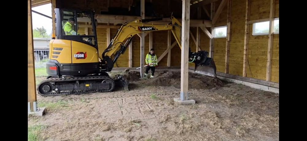 Usługi ziemne minikoparka 4T z rototiltem SY35U