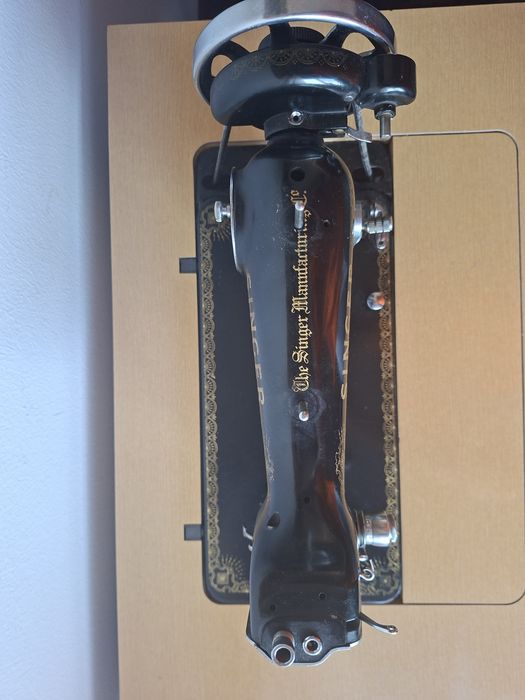 Máquina de Costurar Singer