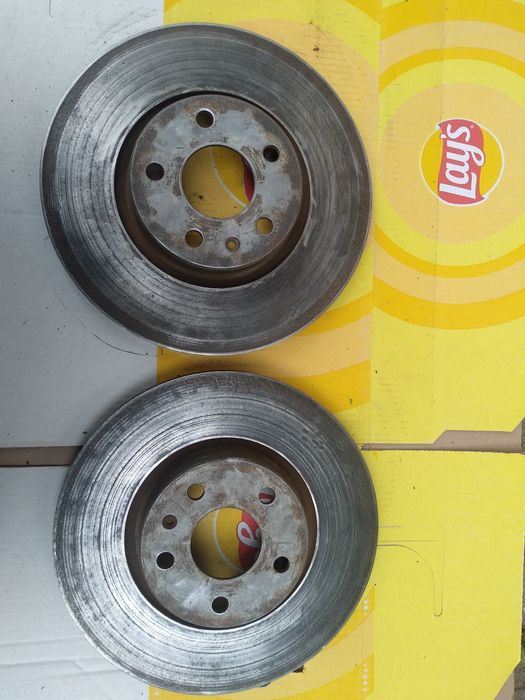 Диски гальмівні Пасат Б7 Америка 2.5