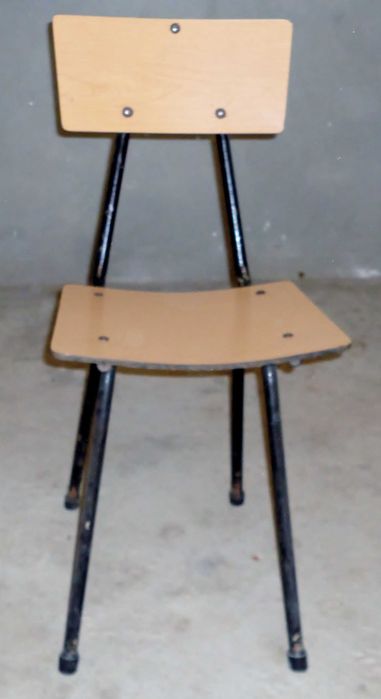 Lote 3 Cadeiras Antigas/Vintage – Madeira + Industrial