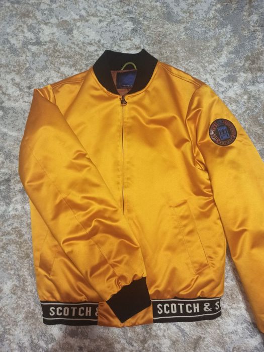 продаю бомбер куртка , розмір М,бренд SCOTCH & SODA