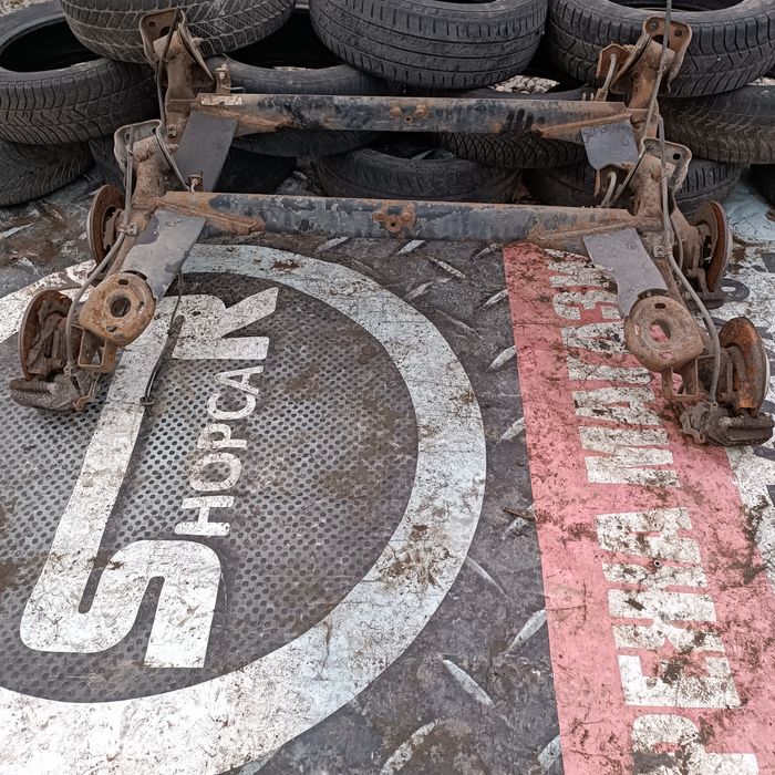 Задня Балка,супорта,цапфа  Skoda Octavia Tour