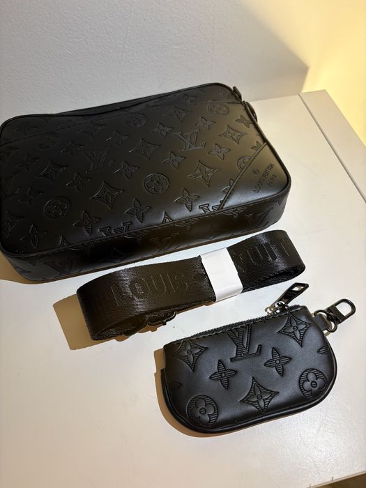Louis vuitton black bag